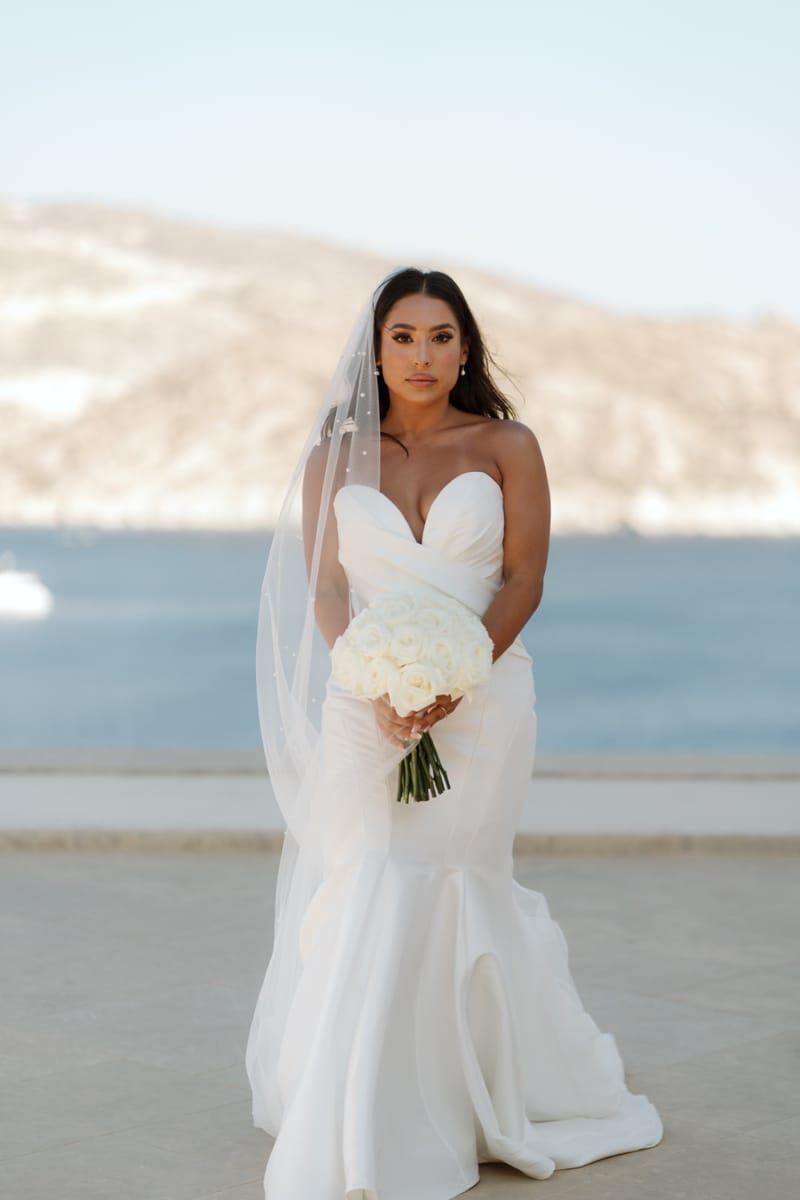 Reni & Jordan Wedding at the Cycladic Gem Villa Ios