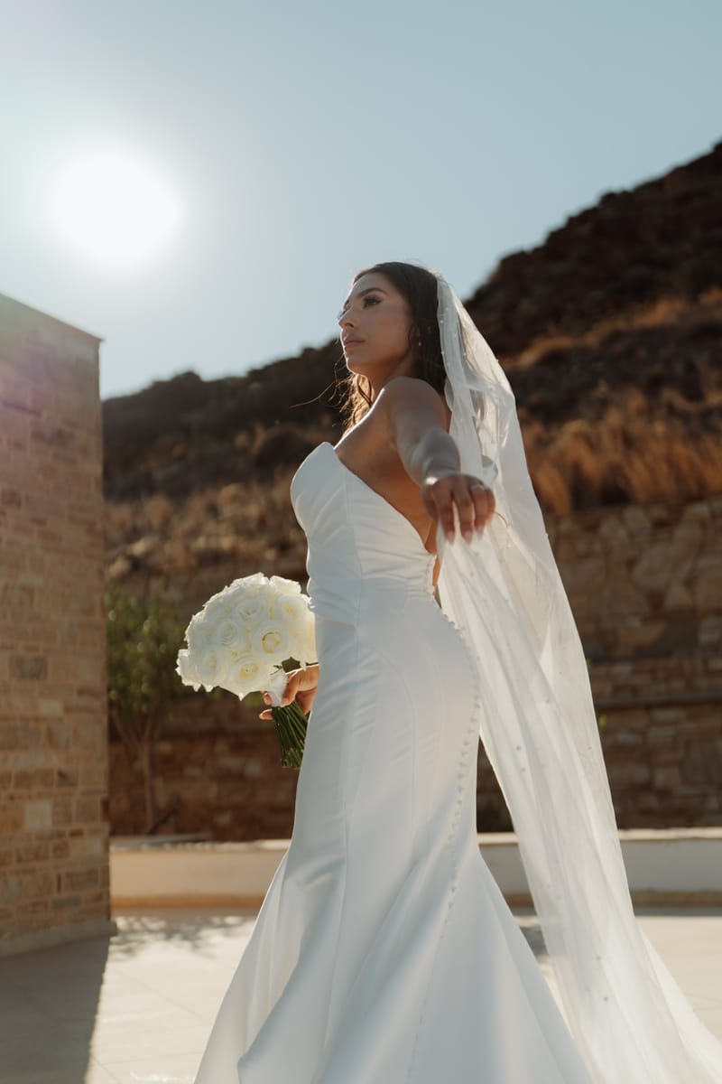 Reni & Jordan Wedding at the Cycladic Gem Villa Ios