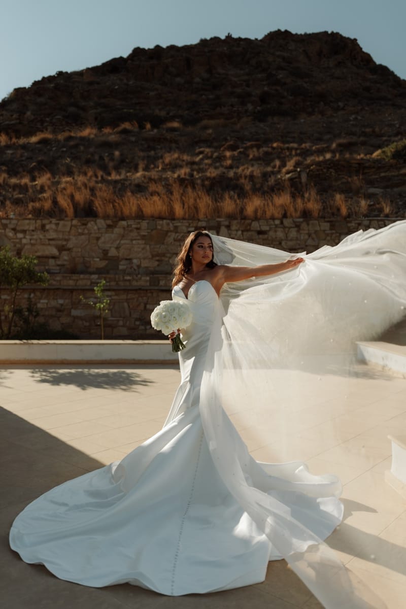 Reni & Jordan Wedding at the Cycladic Gem Villa Ios