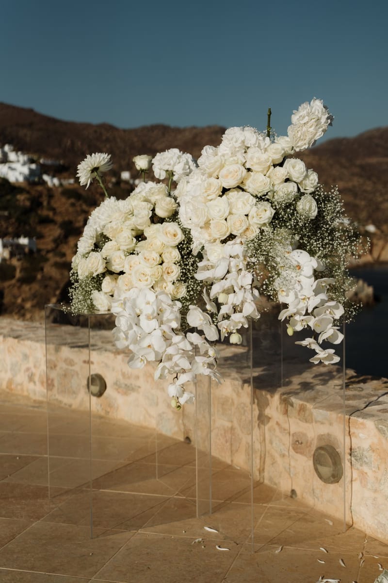 Reni & Jordan Wedding at the Cycladic Gem Villa Ios
