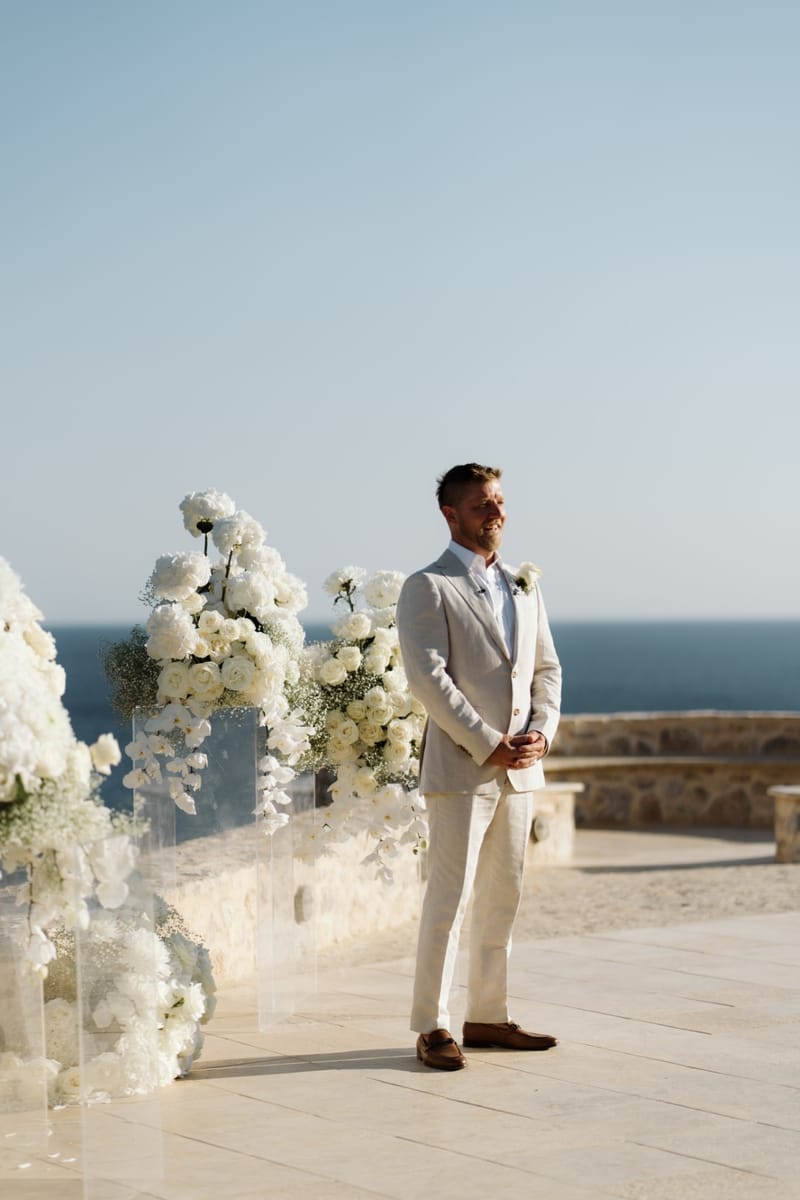 Reni & Jordan Wedding at the Cycladic Gem Villa Ios