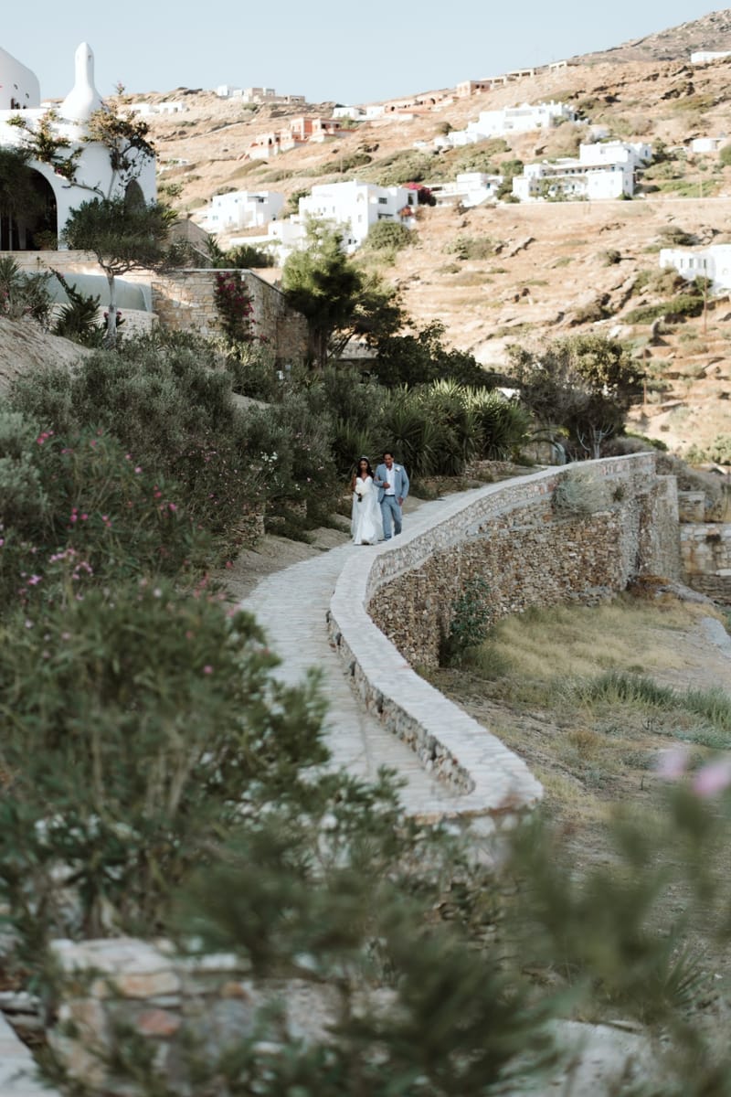 Reni & Jordan Wedding at the Cycladic Gem Villa Ios