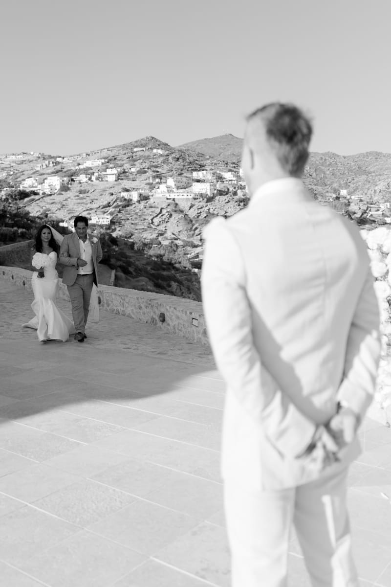Reni & Jordan Wedding at the Cycladic Gem Villa Ios