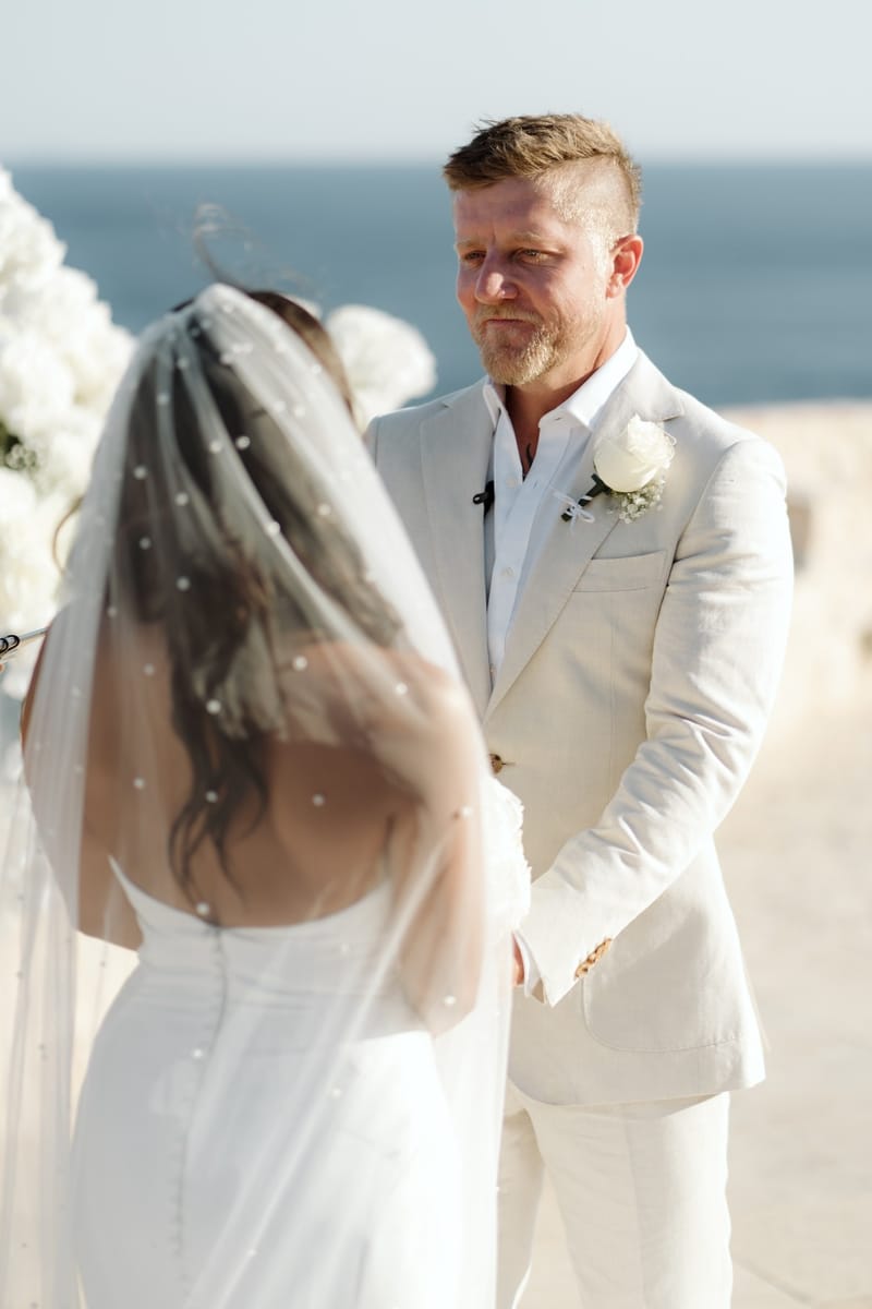 Reni & Jordan Wedding at the Cycladic Gem Villa Ios