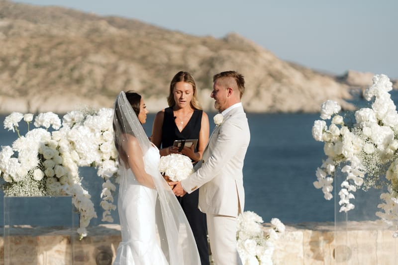 Reni & Jordan Wedding at the Cycladic Gem Villa Ios