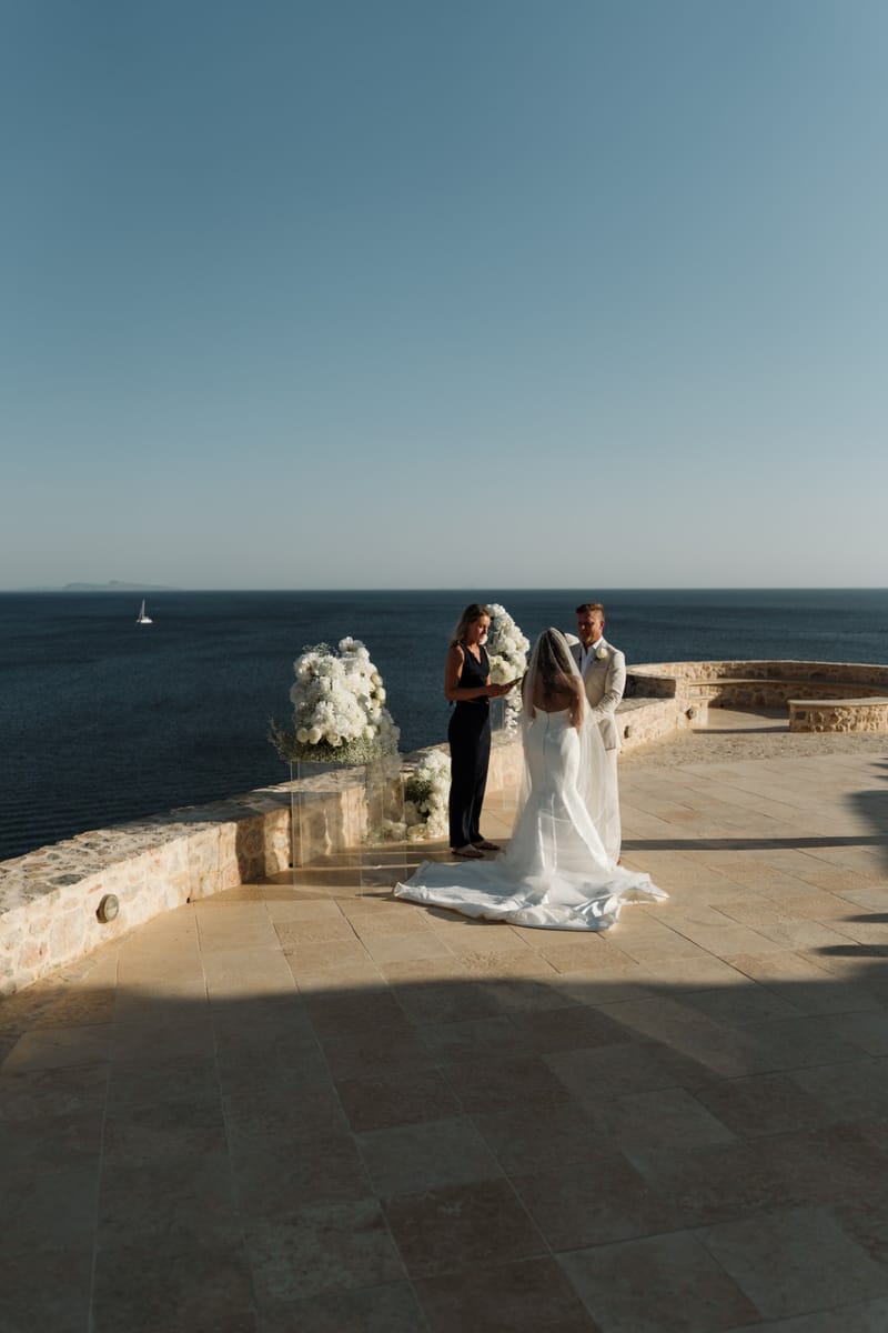 Reni & Jordan Wedding at the Cycladic Gem Villa Ios