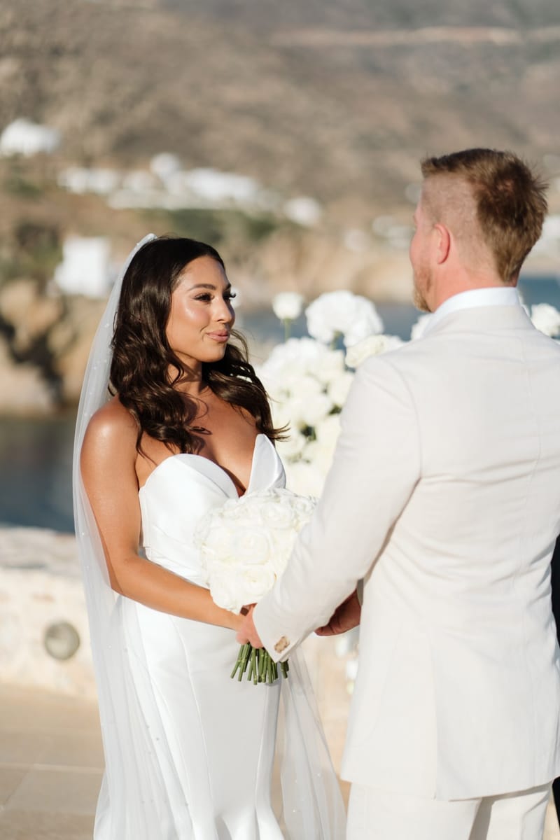 Reni & Jordan Wedding at the Cycladic Gem Villa Ios