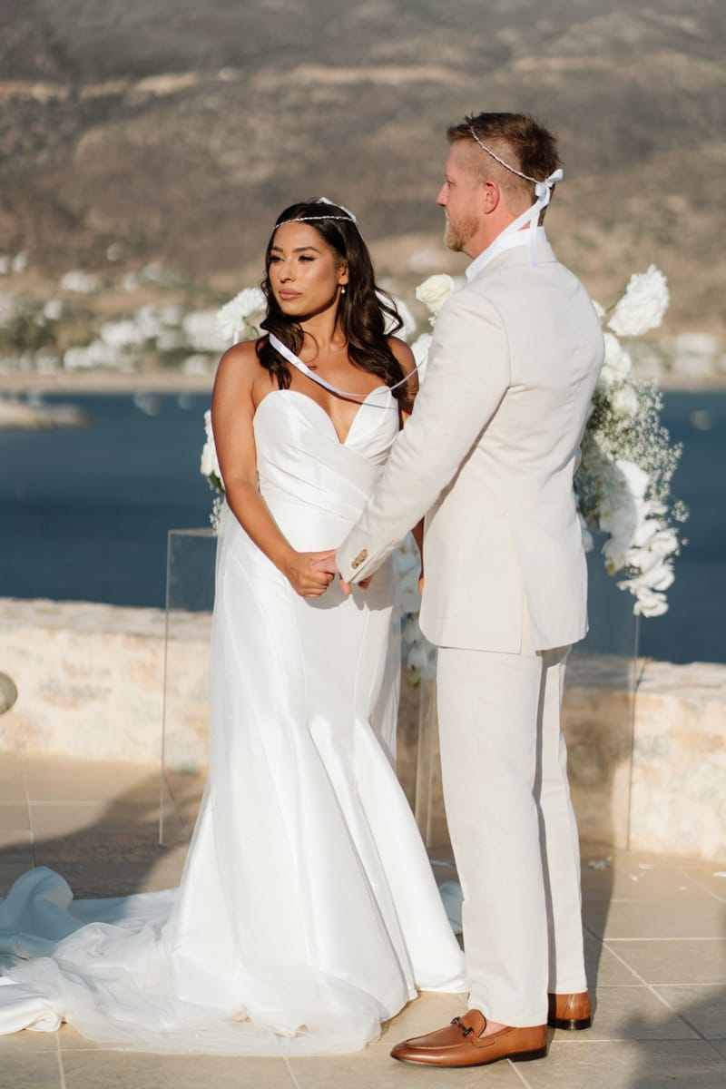 Reni & Jordan Wedding at the Cycladic Gem Villa Ios