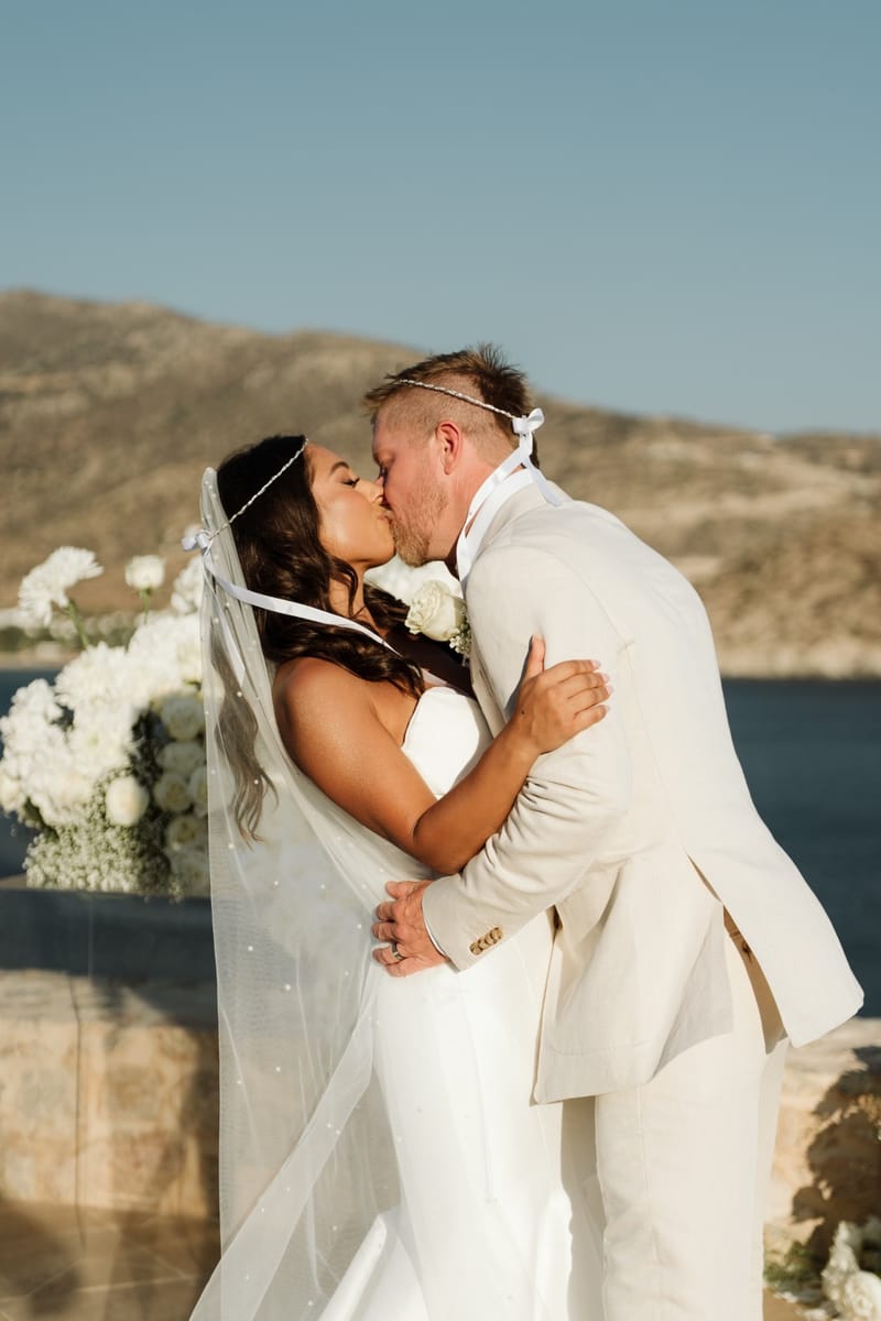 Reni & Jordan Wedding at the Cycladic Gem Villa Ios