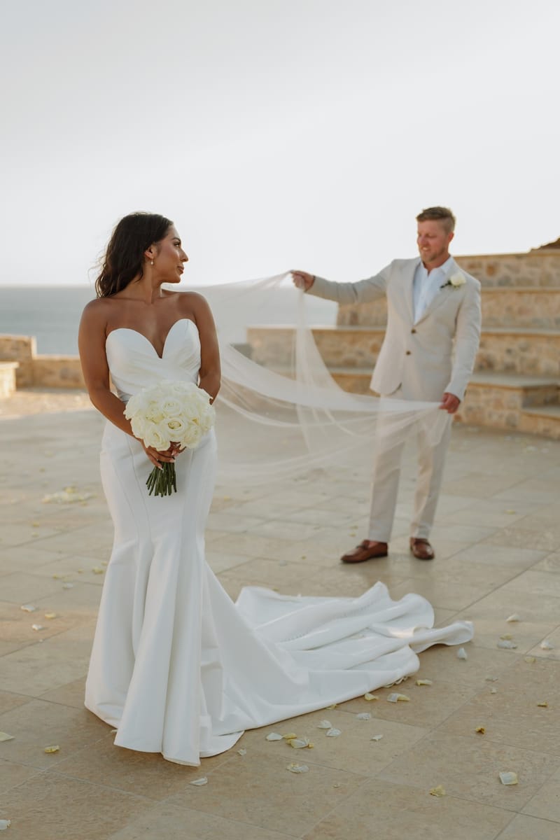 Reni & Jordan Wedding at the Cycladic Gem Villa Ios