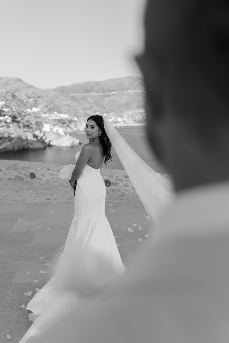 Reni & Jordan Wedding at the Cycladic Gem Villa Ios