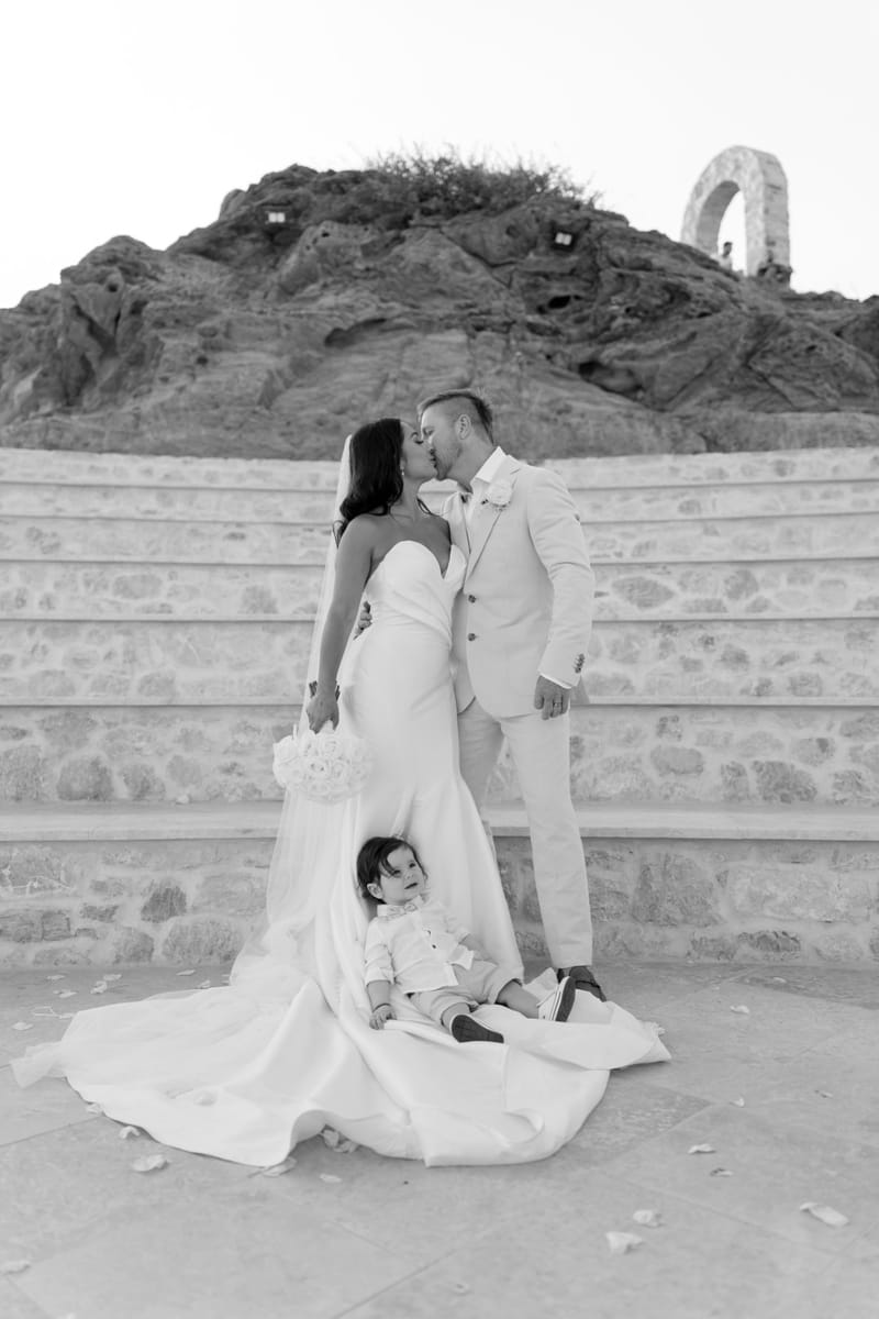 Reni & Jordan Wedding at the Cycladic Gem Villa Ios