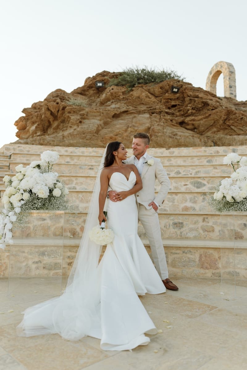 Reni & Jordan Wedding at the Cycladic Gem Villa Ios