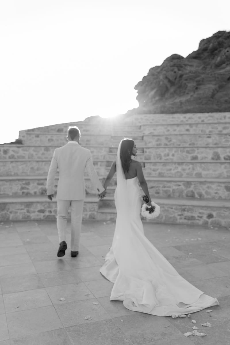Reni & Jordan Wedding at the Cycladic Gem Villa Ios