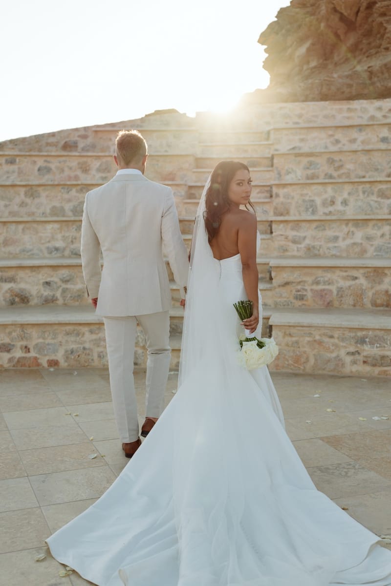 Reni & Jordan Wedding at the Cycladic Gem Villa Ios