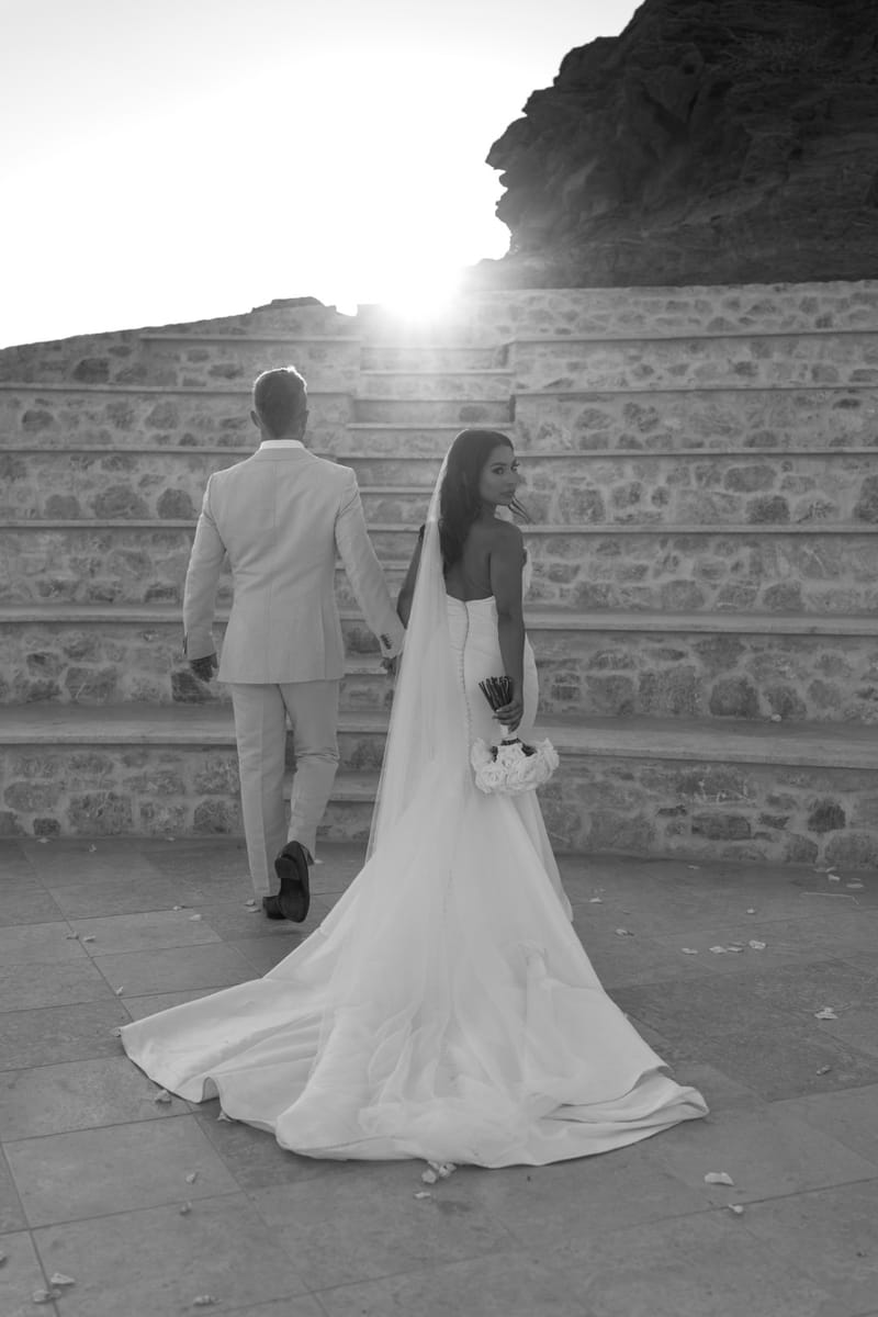 Reni & Jordan Wedding at the Cycladic Gem Villa Ios