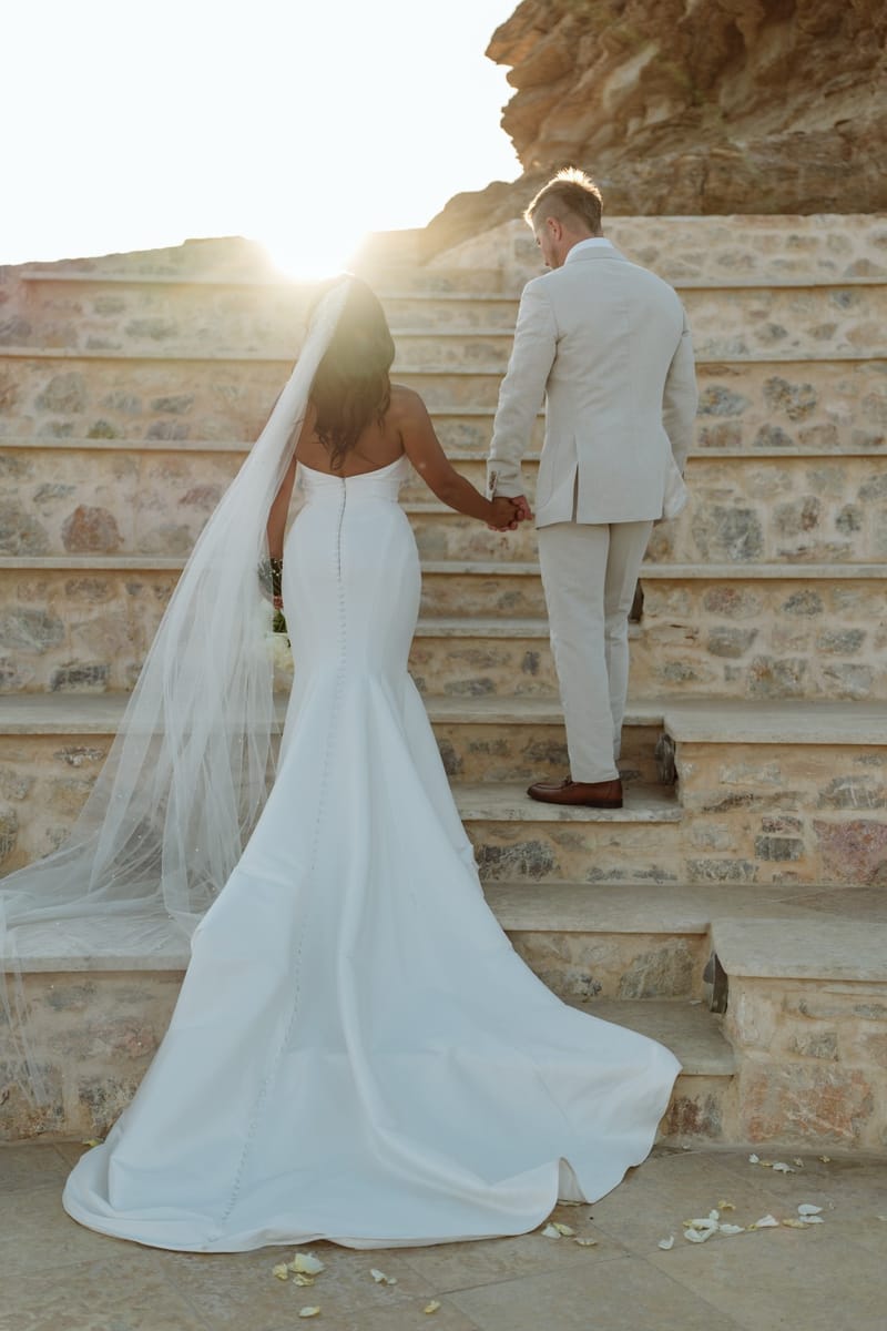 Reni & Jordan Wedding at the Cycladic Gem Villa Ios