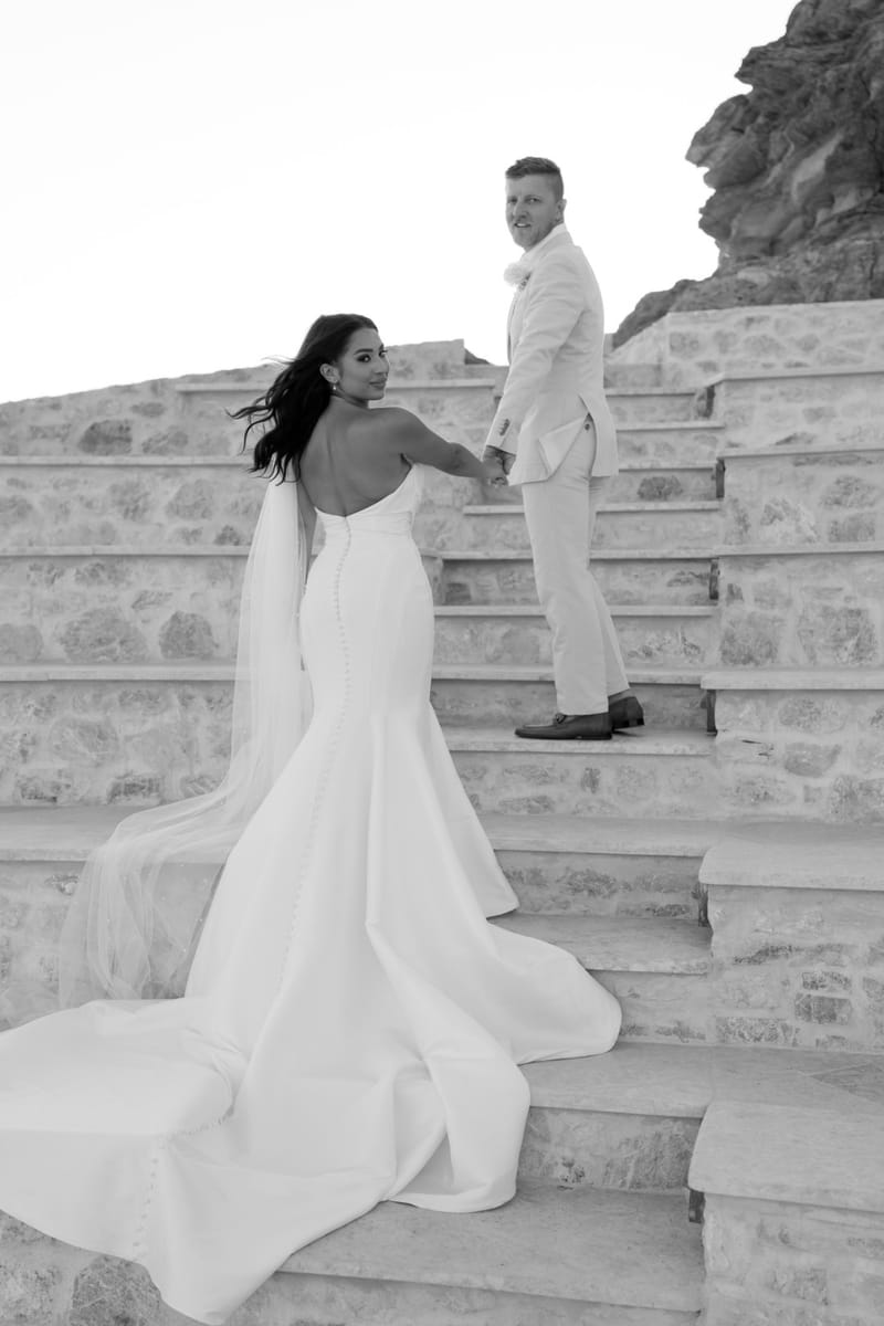 Reni & Jordan Wedding at the Cycladic Gem Villa Ios