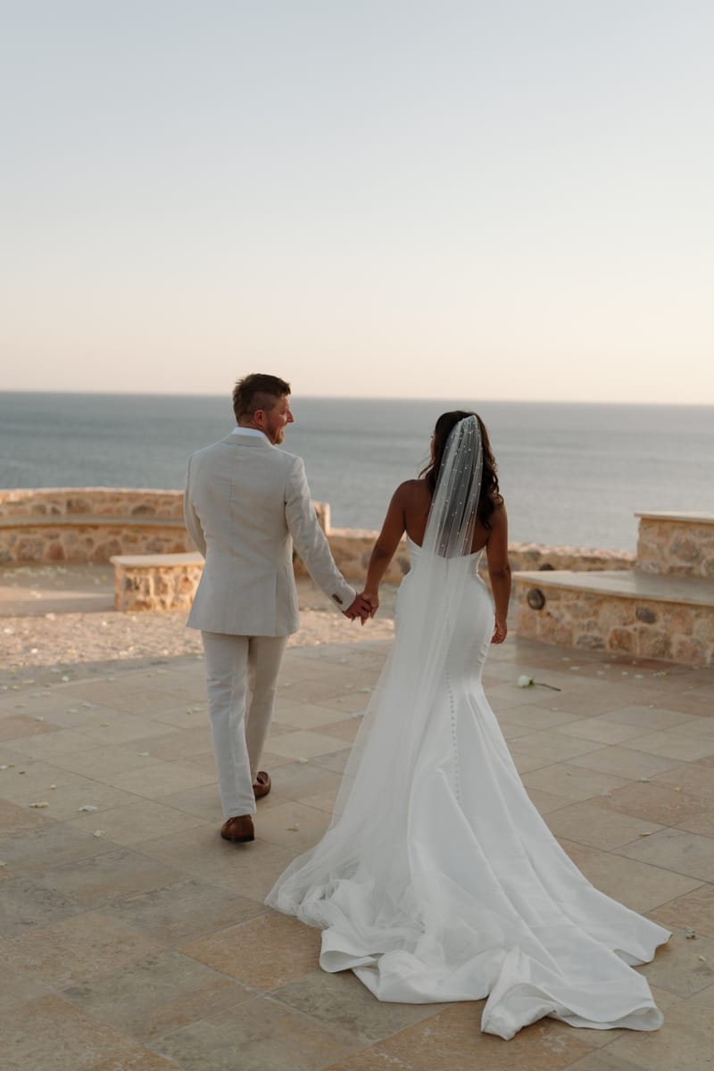 Reni & Jordan Wedding at the Cycladic Gem Villa Ios
