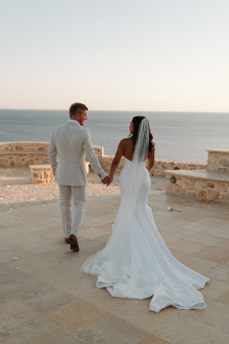 Reni & Jordan Wedding at the Cycladic Gem Villa Ios