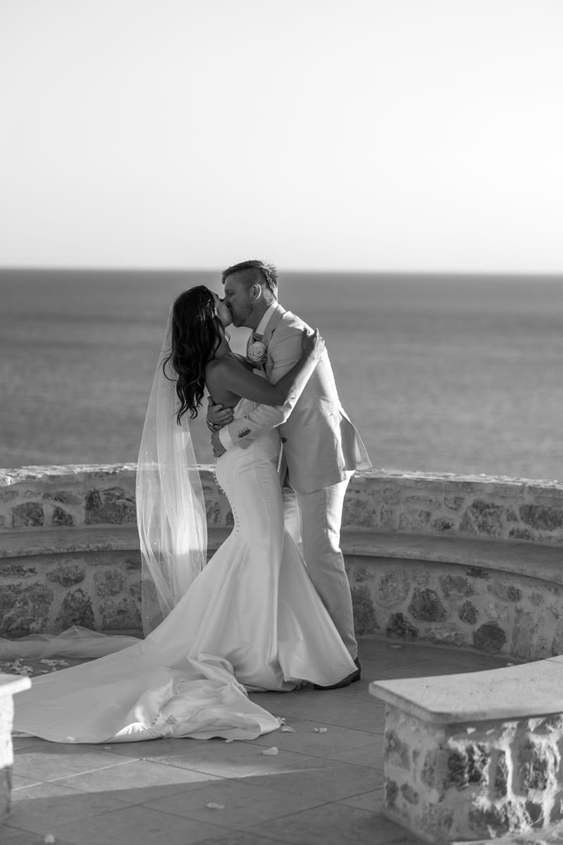 Reni & Jordan Wedding at the Cycladic Gem Villa Ios