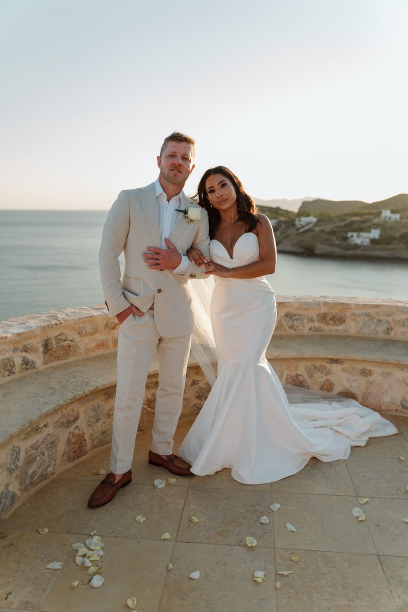 Reni & Jordan Wedding at the Cycladic Gem Villa Ios