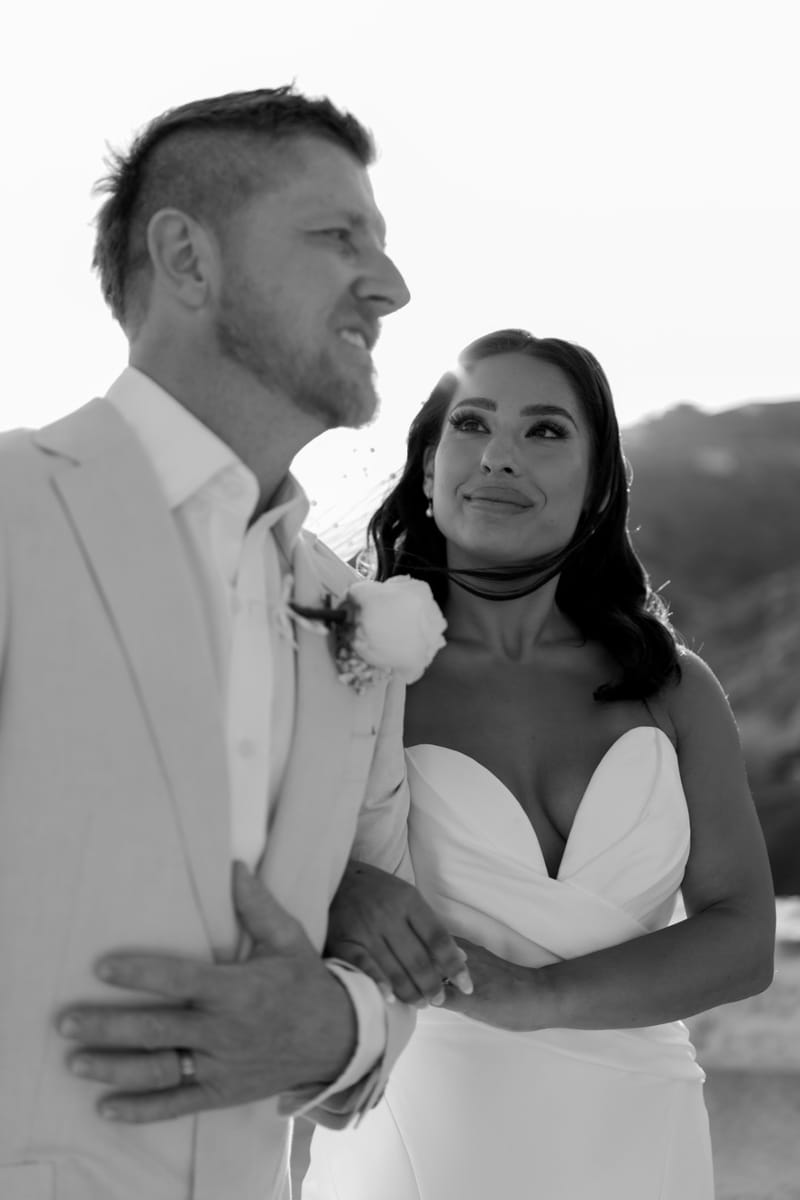 Reni & Jordan Wedding at the Cycladic Gem Villa Ios