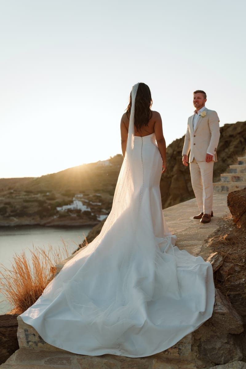 Reni & Jordan Wedding at the Cycladic Gem Villa Ios