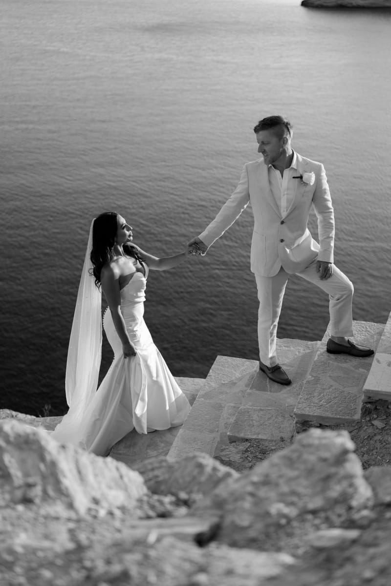 Reni & Jordan Wedding at the Cycladic Gem Villa Ios