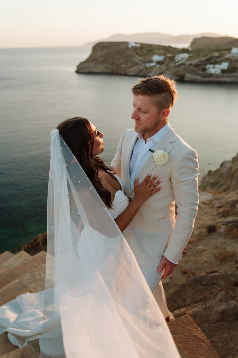 Reni & Jordan Wedding at the Cycladic Gem Villa Ios