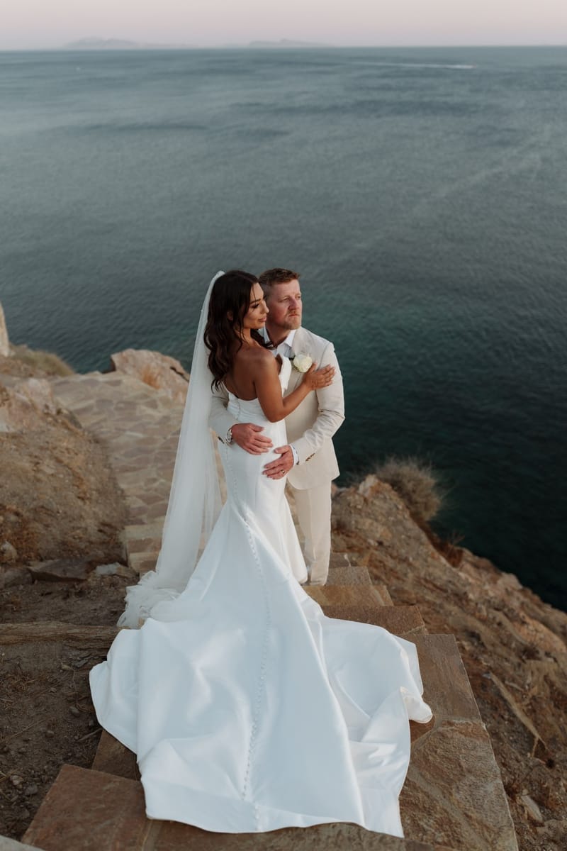 Reni & Jordan Wedding at the Cycladic Gem Villa Ios