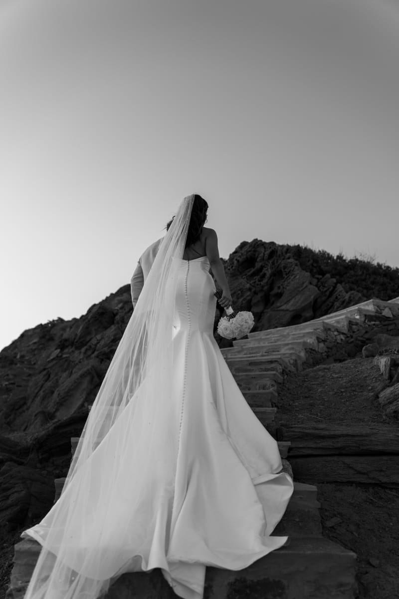 Reni & Jordan Wedding at the Cycladic Gem Villa Ios