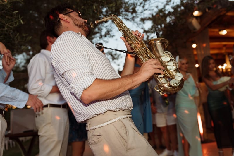 Reni & Jordan Wedding at the Cycladic Gem Villa Ios