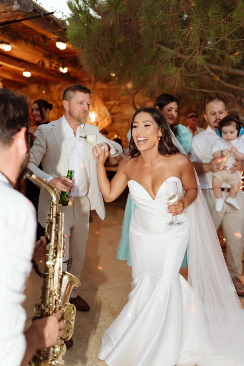Reni & Jordan Wedding at the Cycladic Gem Villa Ios