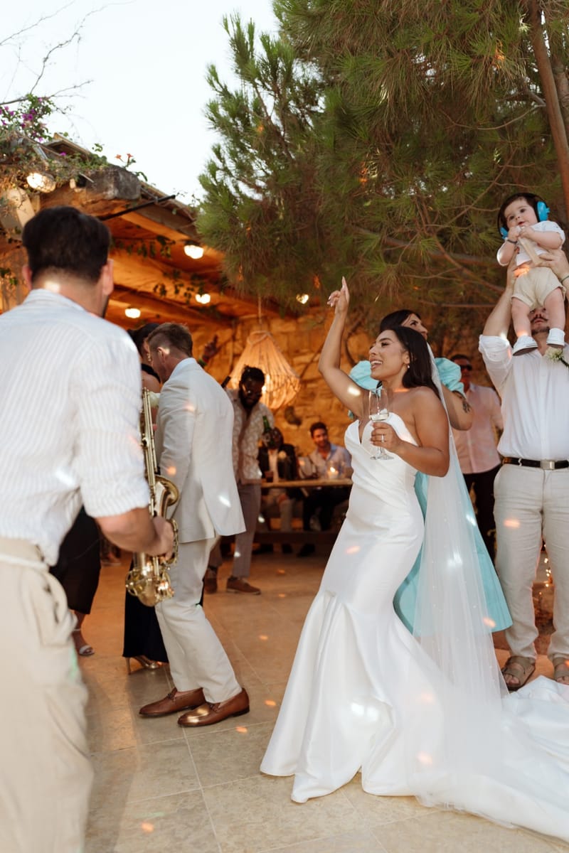 Reni & Jordan Wedding at the Cycladic Gem Villa Ios
