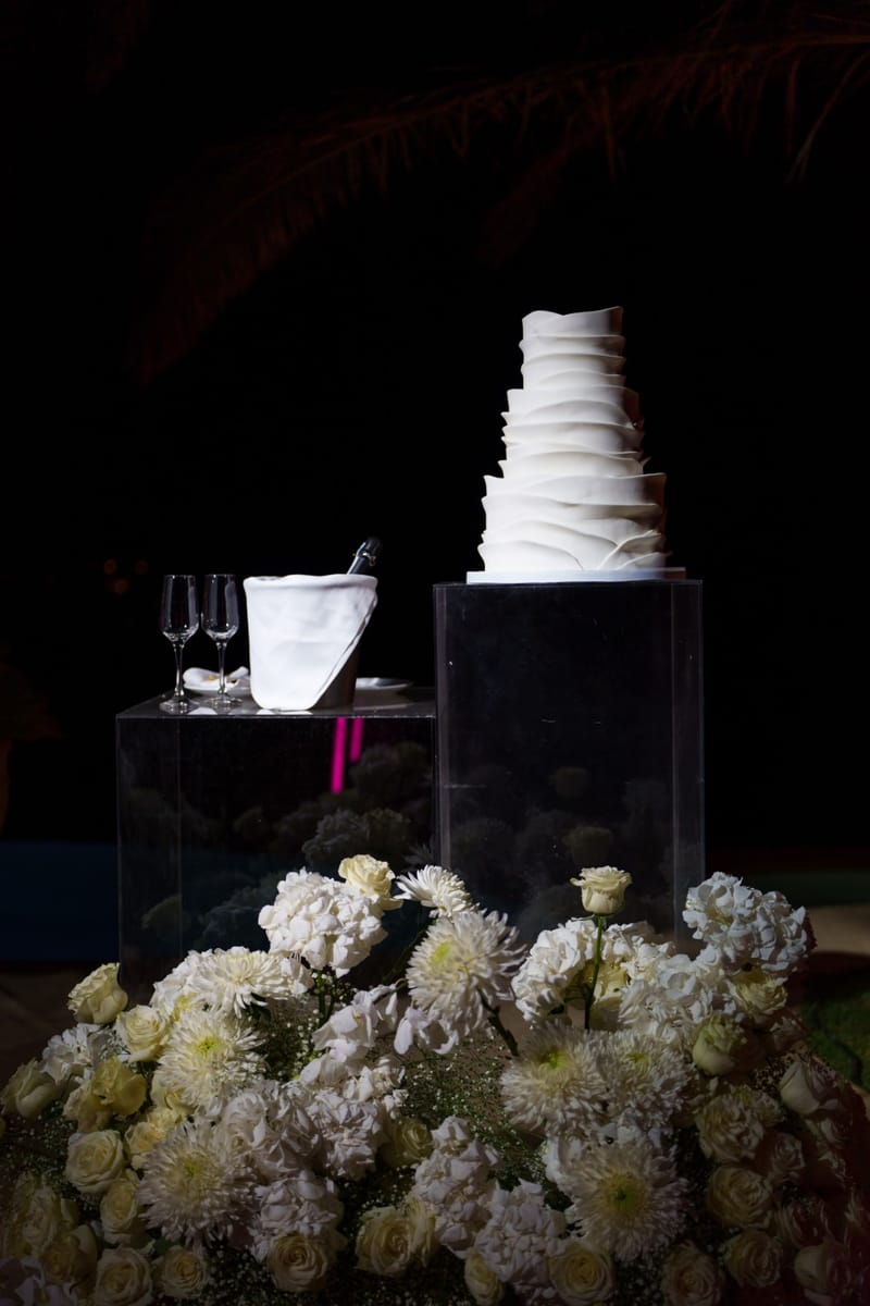 Reni & Jordan Wedding at the Cycladic Gem Villa Ios