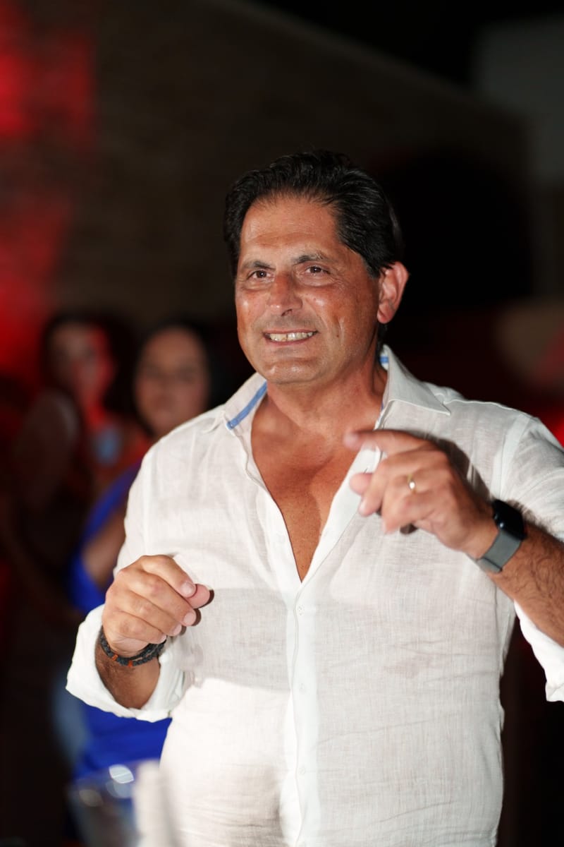 Reni & Jordan Wedding at the Cycladic Gem Villa Ios