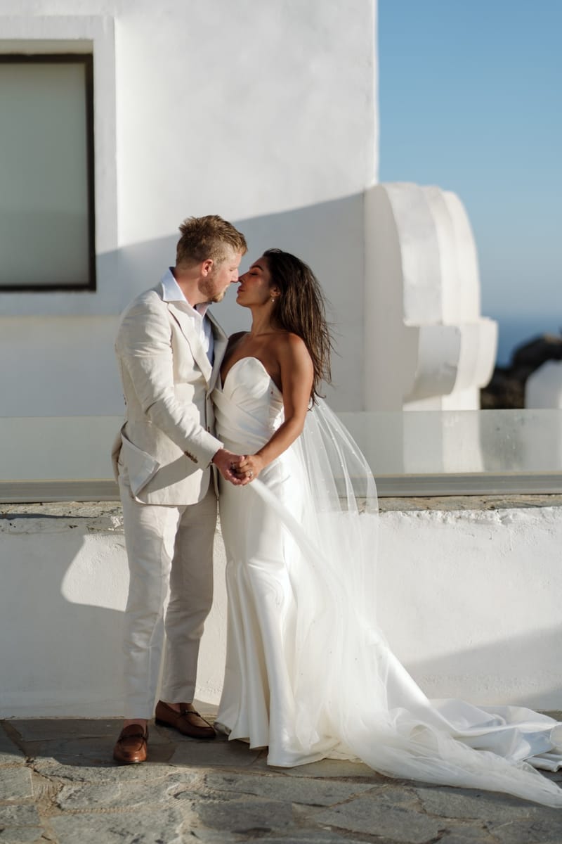 Reni & Jordan Wedding at the Cycladic Gem Villa Ios