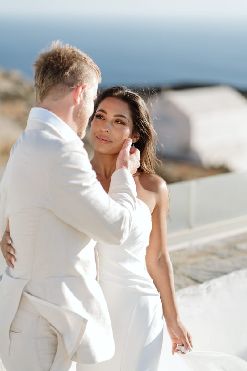 Reni & Jordan Wedding at the Cycladic Gem Villa Ios