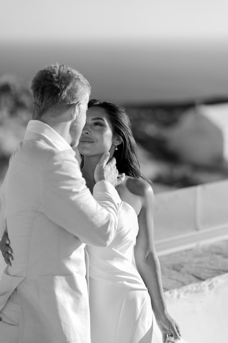 Reni & Jordan Wedding at the Cycladic Gem Villa Ios