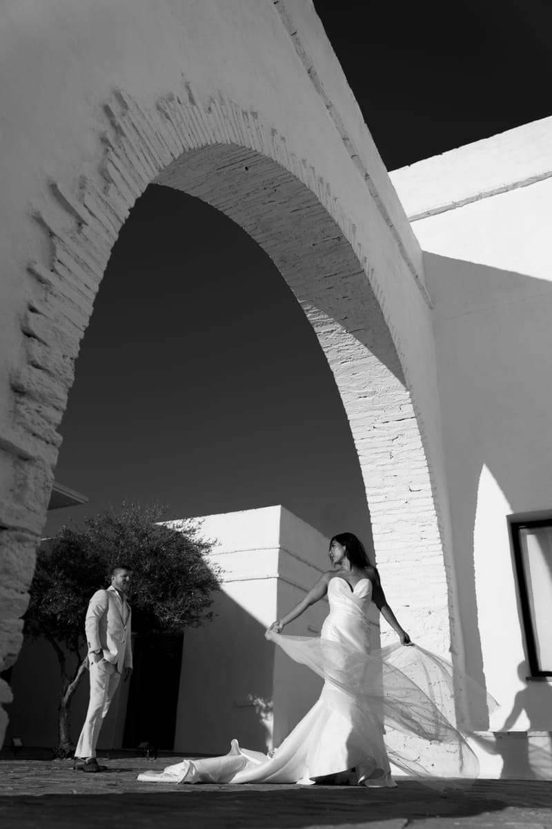 Reni & Jordan Wedding at the Cycladic Gem Villa Ios
