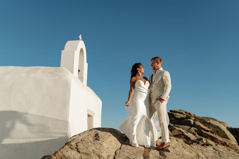 Reni & Jordan Wedding at the Cycladic Gem Villa Ios
