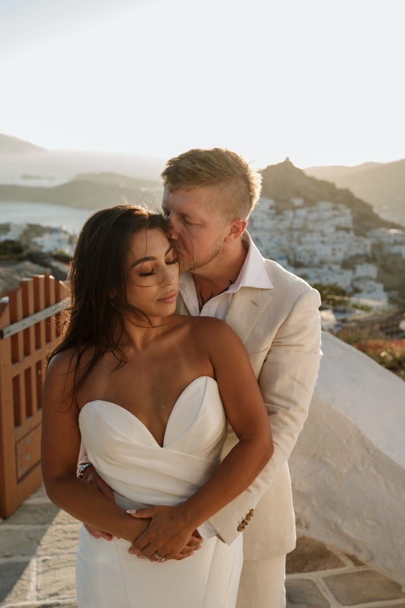 Reni & Jordan Wedding at the Cycladic Gem Villa Ios
