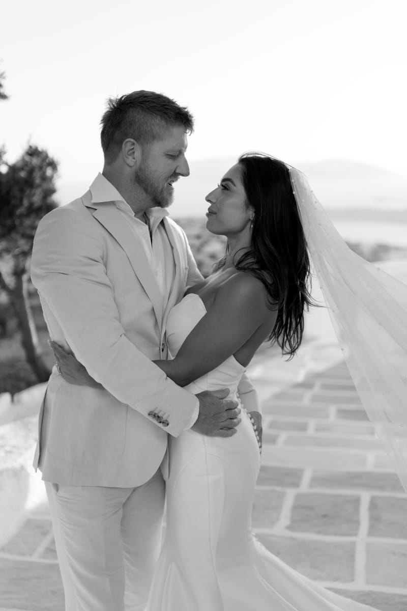 Reni & Jordan Wedding at the Cycladic Gem Villa Ios