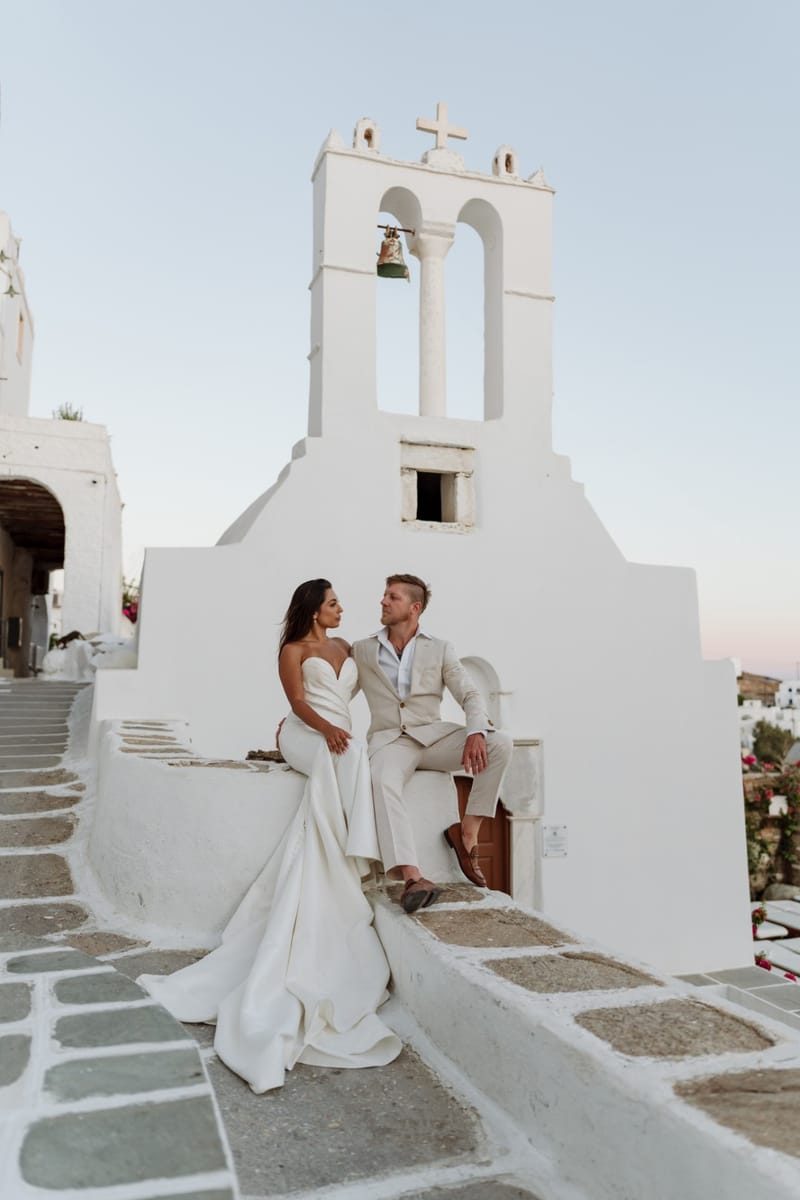 Reni & Jordan Wedding at the Cycladic Gem Villa Ios