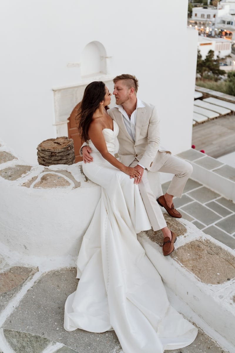 Reni & Jordan Wedding at the Cycladic Gem Villa Ios