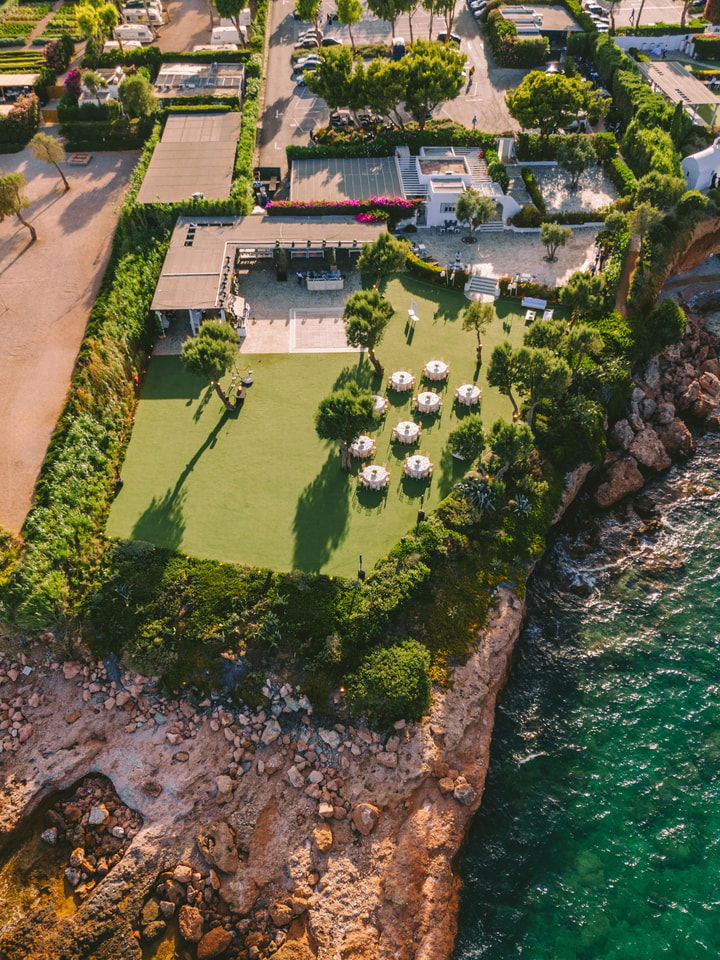 A Love Story Sealed in Sunlight and Sea Breeze: The Wedding of Jordan & Alexandra