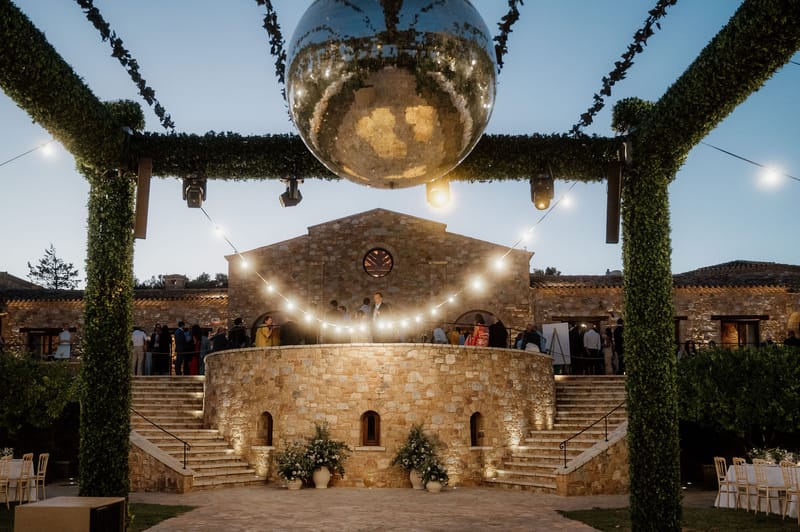 Manon and Filippos Wedding at Pyrgos Petreza Athens