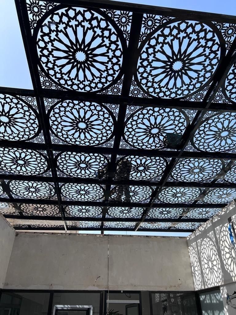 مظلات قص ليزر