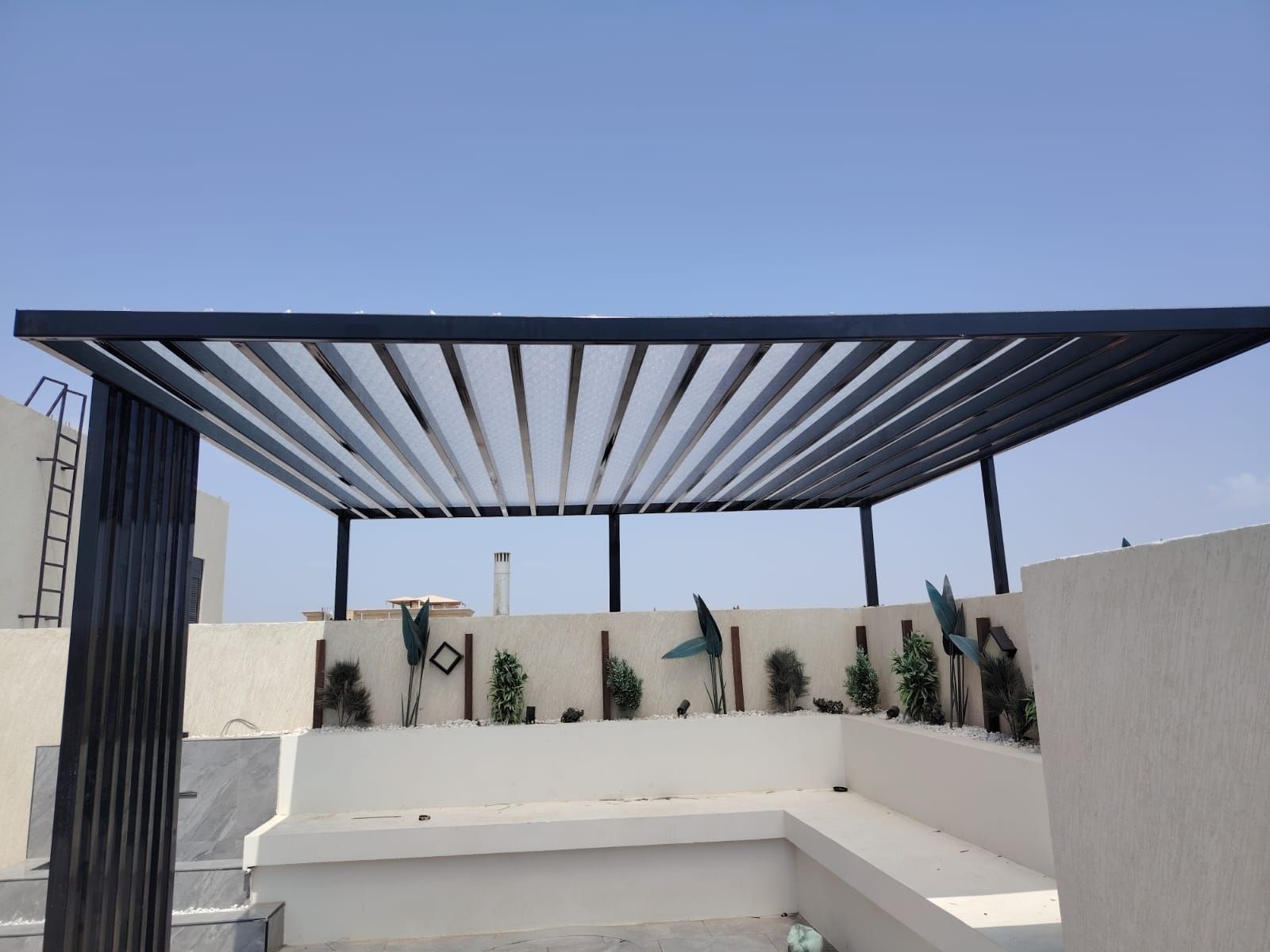 مظلات لكسان